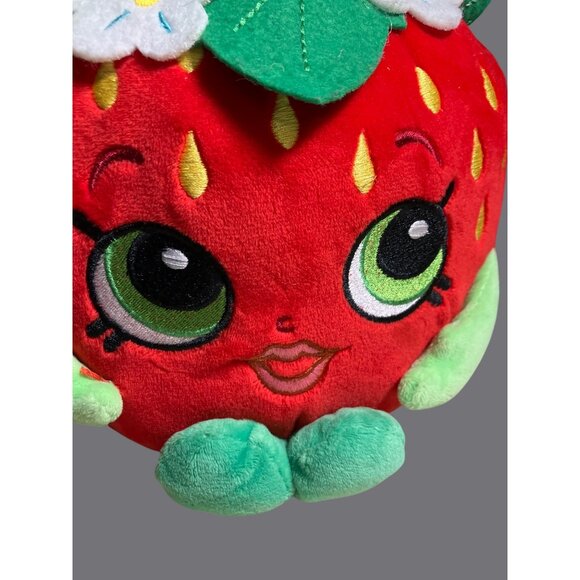 Moose Shopkins Strawberry Plush Bank Red & Green Felt Leaf Flower Accent - Picture 2 of 12